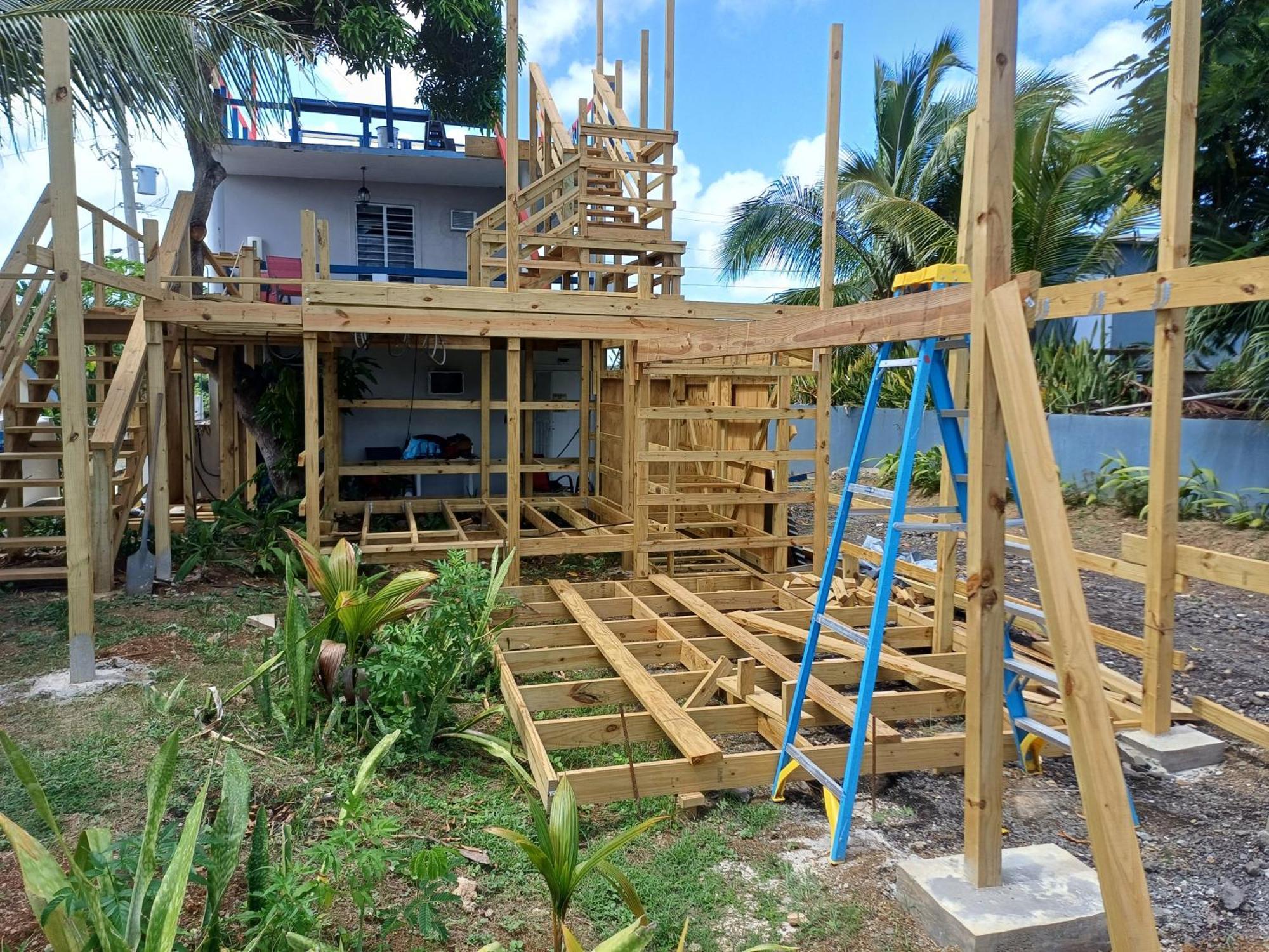 Rooster Run Glamping Camping Has Rooftop And Off The Ground Glamping Experience For 1 To 16 In A Single Tent And Views Of The Rain Forrest And To Culebra Across The Atlantic Ocean W Tents, Linens, Deluxe Air Beds, Warm Shower And More At A Great Pric Βιέκες Εξωτερικό φωτογραφία