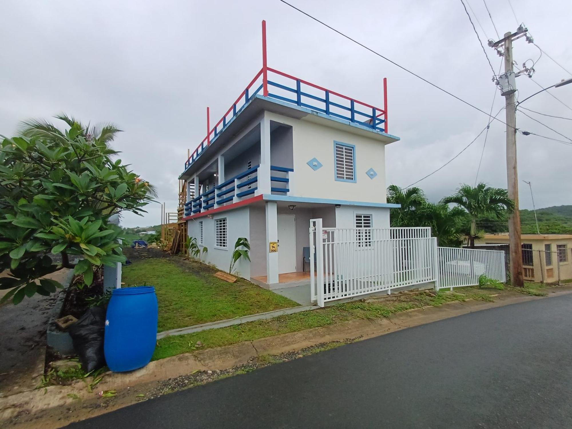 Rooster Run Glamping Camping Has Rooftop And Off The Ground Glamping Experience For 1 To 16 In A Single Tent And Views Of The Rain Forrest And To Culebra Across The Atlantic Ocean W Tents, Linens, Deluxe Air Beds, Warm Shower And More At A Great Pric Βιέκες Εξωτερικό φωτογραφία